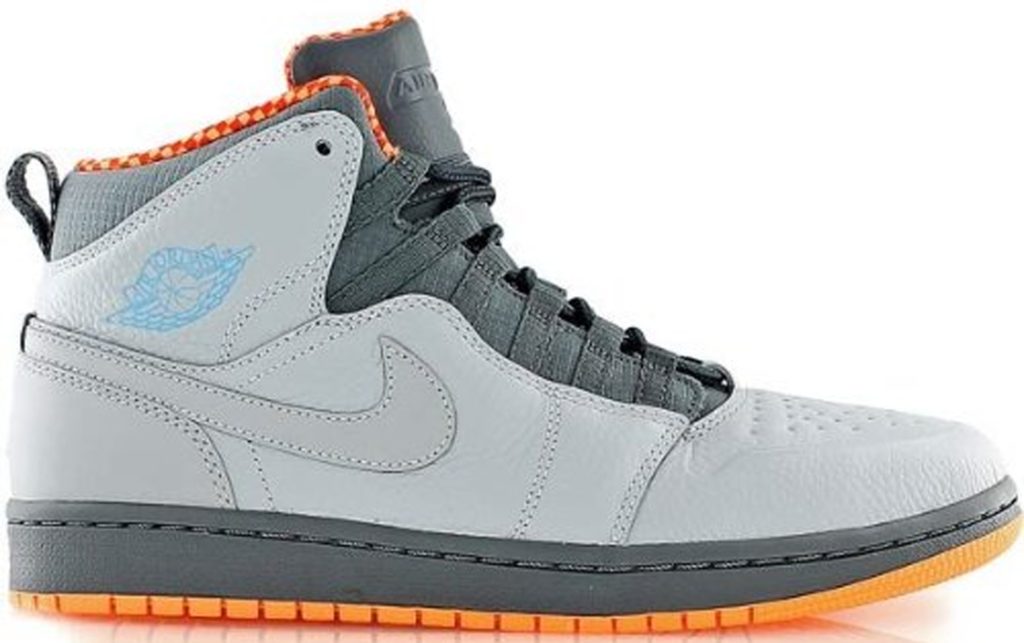 Jordan 1 Retro 94 Bobcats Wolf Grey/Dark Powder Blue-Cool Grey-Atomic Orange (631733-032)