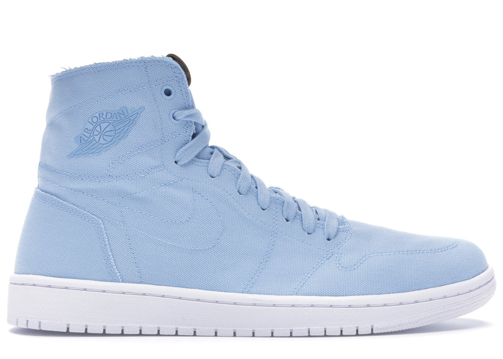 Sneaker 867338-425