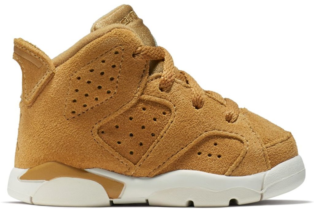 Jordan sneaker 384667-705