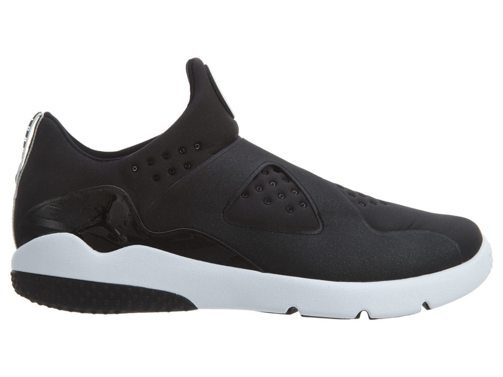 Sneaker 888122-001