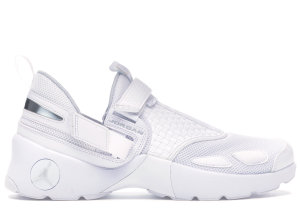 Jordan  Trunner LX Triple White White/Pure Platinum (897992-100)