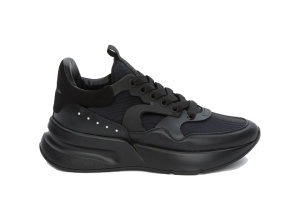 Alexander McQueen  Oversized Runner Black Silver Black (604281WHXI11081)