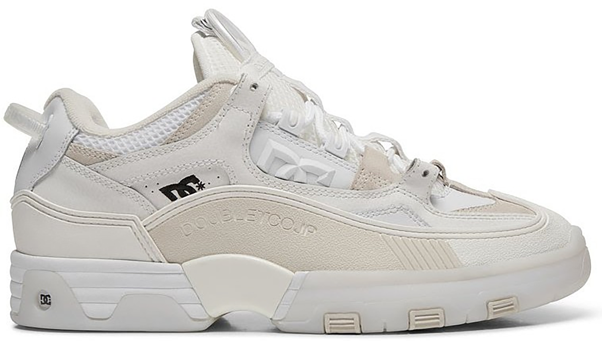white leather dc shoes