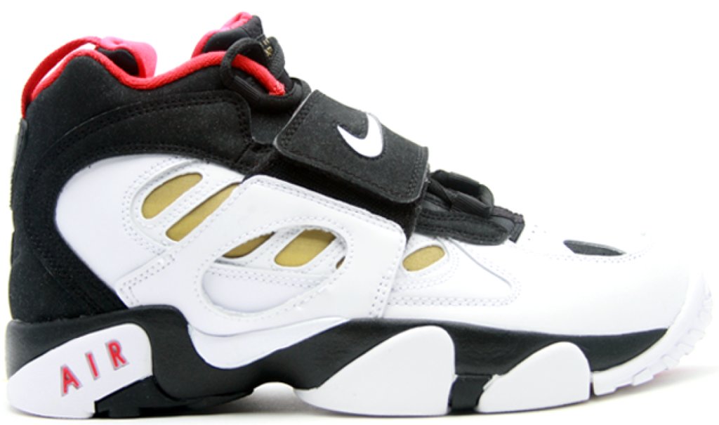 Sneaker 487658-070
