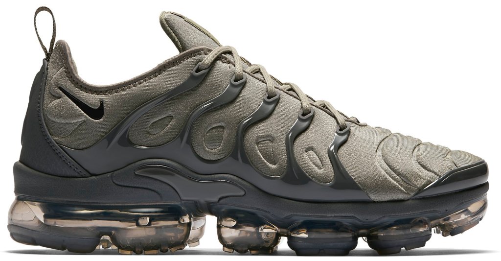 Nike Air VaporMax AT5681-001