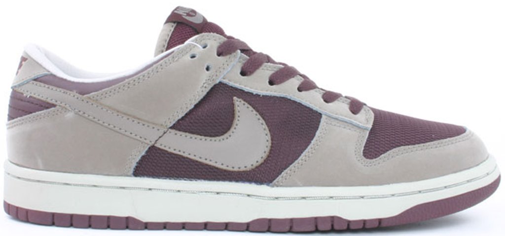 Nike Dunk Low 302517-221