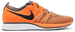 Nike  Flynit Trainer Total Orange Total Orange/Barely Orange-Dark Grey (532984-880)