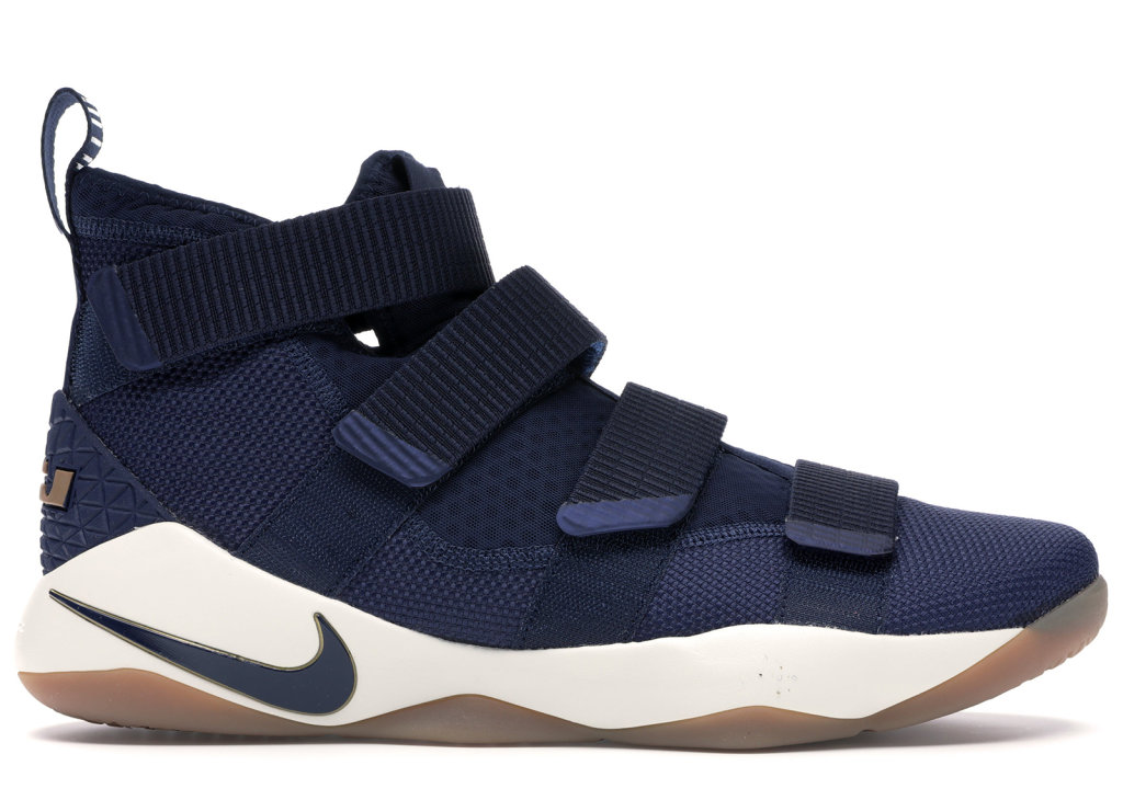 Sneaker 897644-402