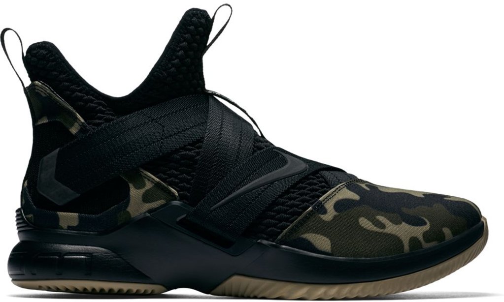 Nike LeBron AO4054-001