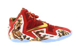 Nike LeBron 11 NBA 2K14 Challenge Red/Metallic Gold-IC (650884-674)
