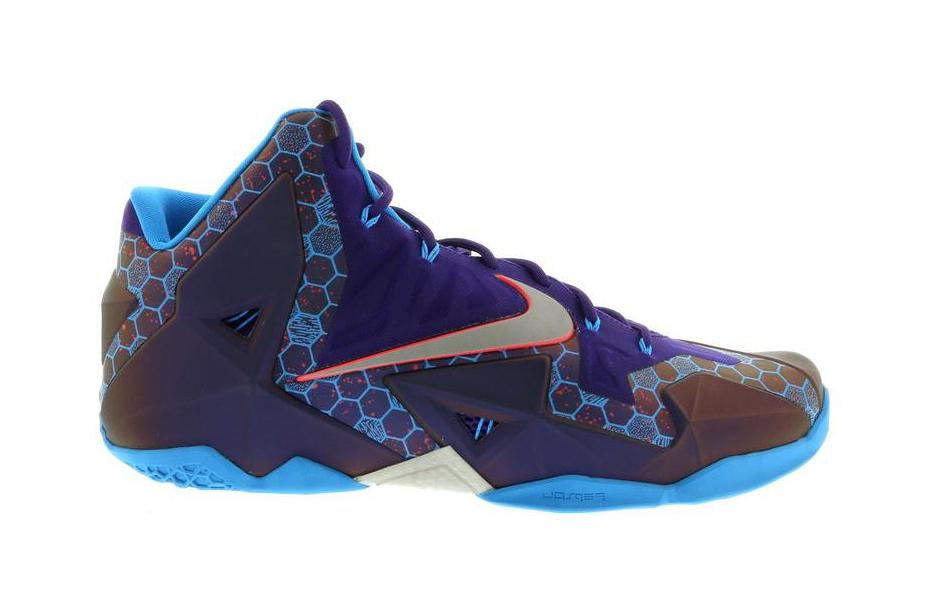 Nike LeBron 11 Summit Lake Hornets Court Purple/Reflect Silver-Vivid Blue (616175-500)
