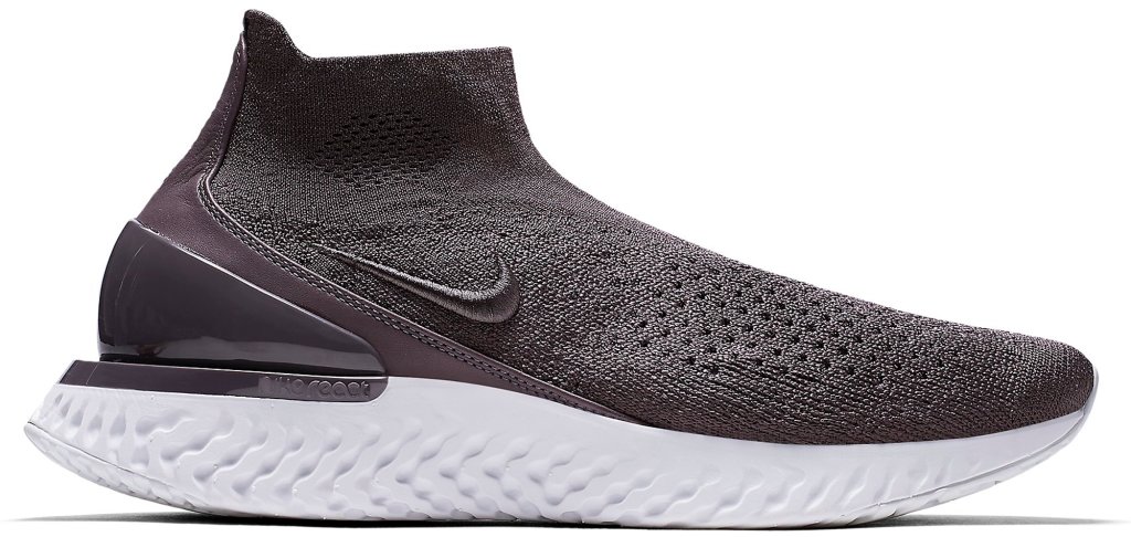 Sneaker AV5554-004