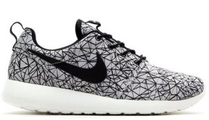 Nike Roshe Run Geometric Pack White Summit White/Black (631751-100)