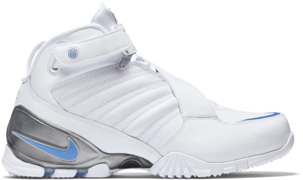 Sneaker 832698-100