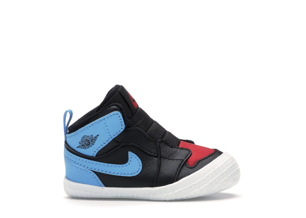 Sneaker AT3745-046