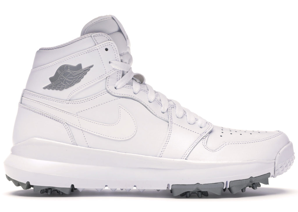 Sneaker 917717-101