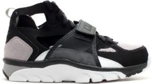 Nike  Air Trainer Huarache Black Black/Black-Medium Grey-White (679083-010)