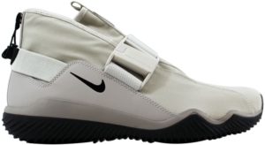 Nike Komyuter Premium Light Bone/Black-Cobblestone Light Bone/Black-Cobblestone (921664-002)