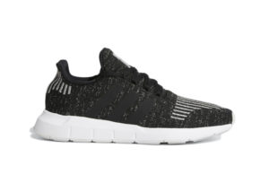 adidas  Swift Run Core Black (W) Core Black/Silver Metallic/Cloud White (EG7984)