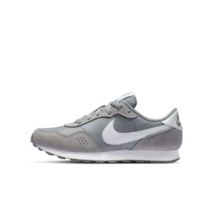 Nike MD Valiant Older Kids’ Grey (CN8558-001)