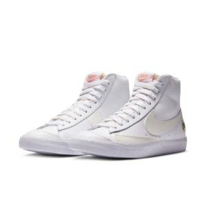 Nike  Blazer Mid 77 White Sail Metallic Gold (W) White/Sail-Metallic Gold-Atomic Pink (DC1421-100)