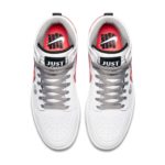 Sneaker 826668-160