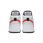 Sneaker 826668-160