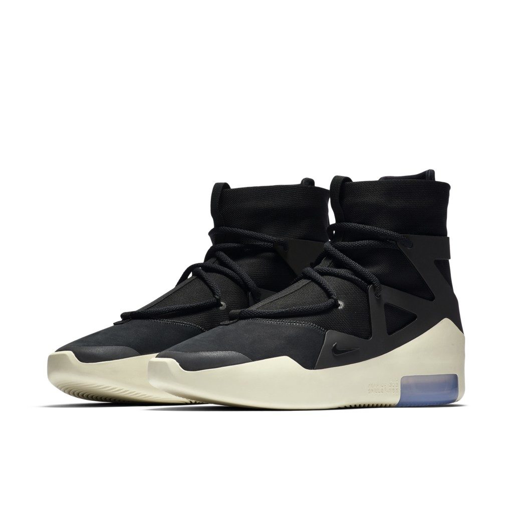 Sneaker AR4237-001