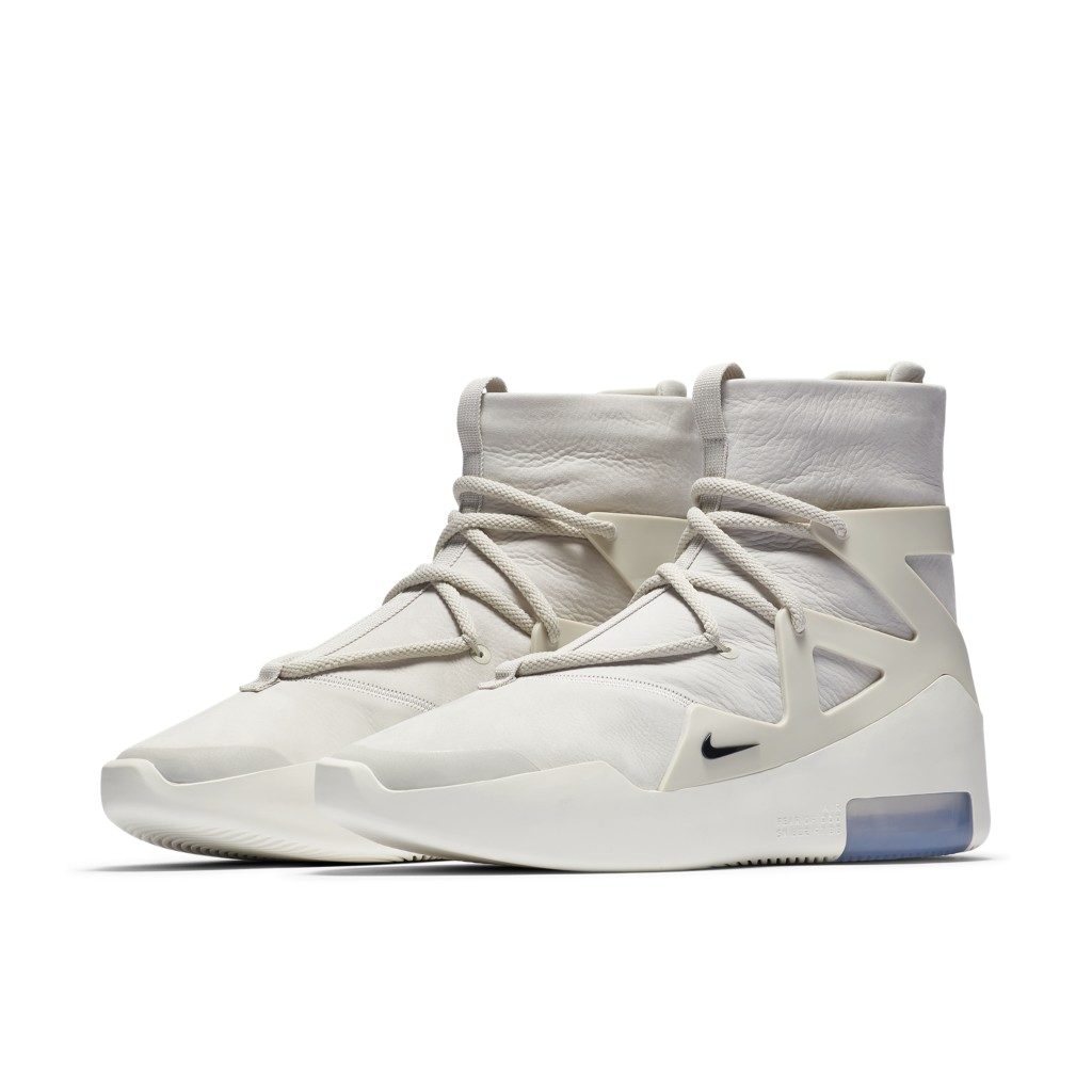 Sneaker AR4237-002