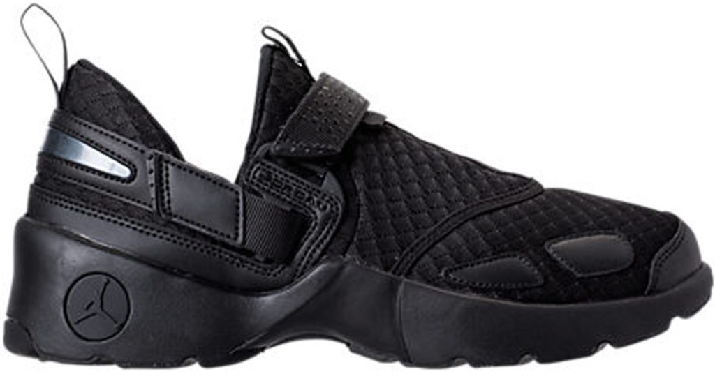 Jordan Trunner LX Triple Black Black/Black-Black (897992-020)