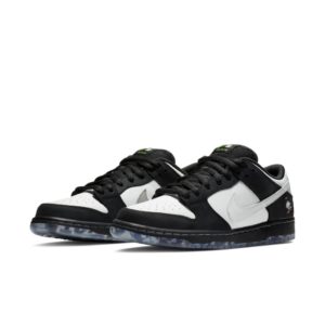 Nike SB Dunk Low Staple ‘Panda Pigeon’ (2019) (BV1310-013)