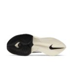Sneaker DD8877-100