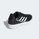 Sneaker EG3718