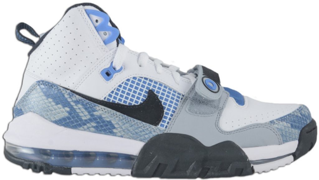 Sneaker 654478-101