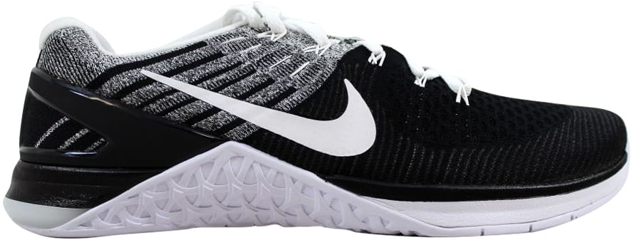 Sneaker 852930-011