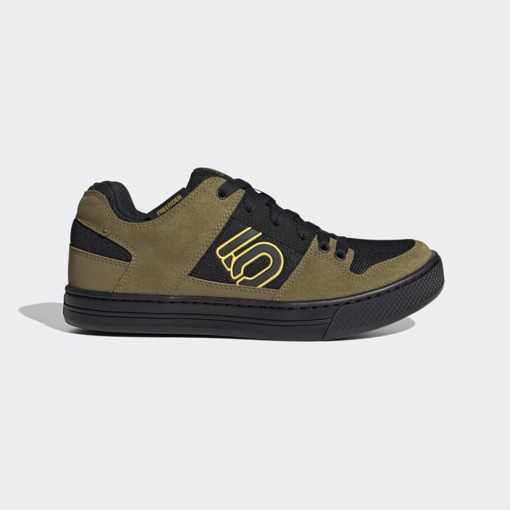 Sneaker FW2841