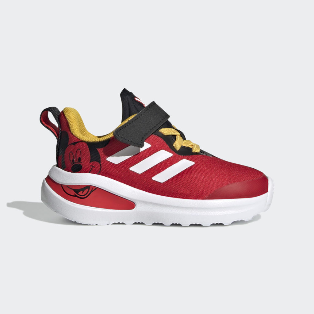 Sneaker H68846
