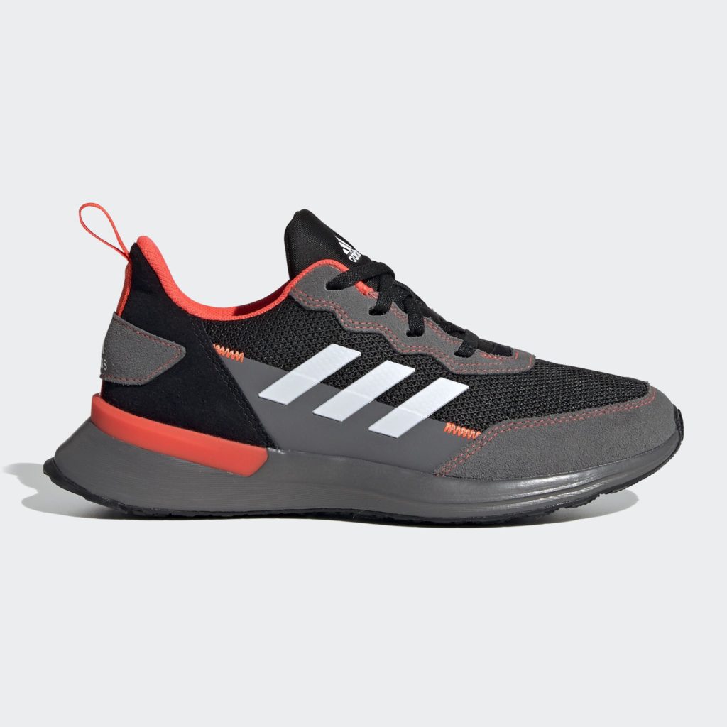 Sneaker EG6911