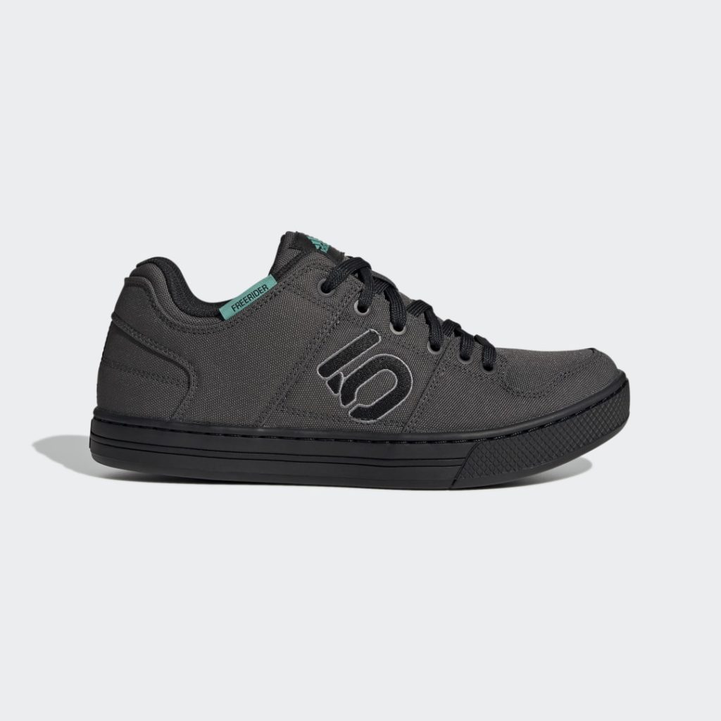 Sneaker GZ4660