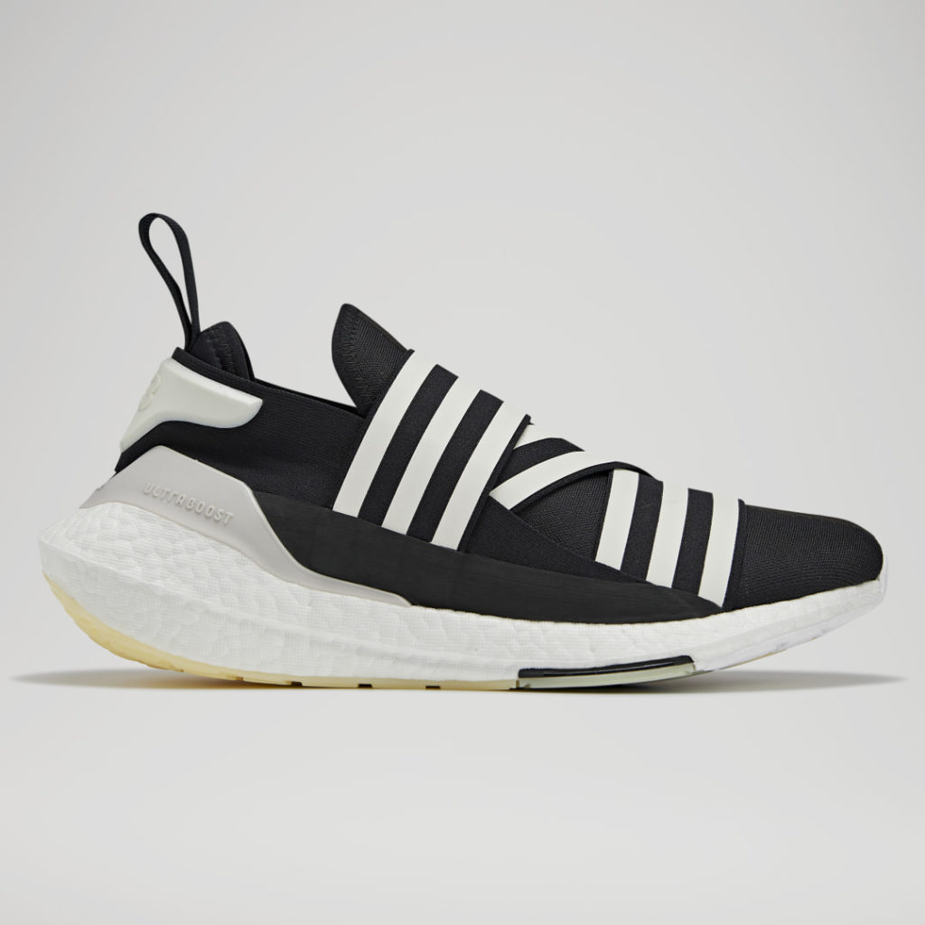 Adidas Y-3 ULTRABOOST 22 Black / Core White / Chalk Pearl (GX1079)