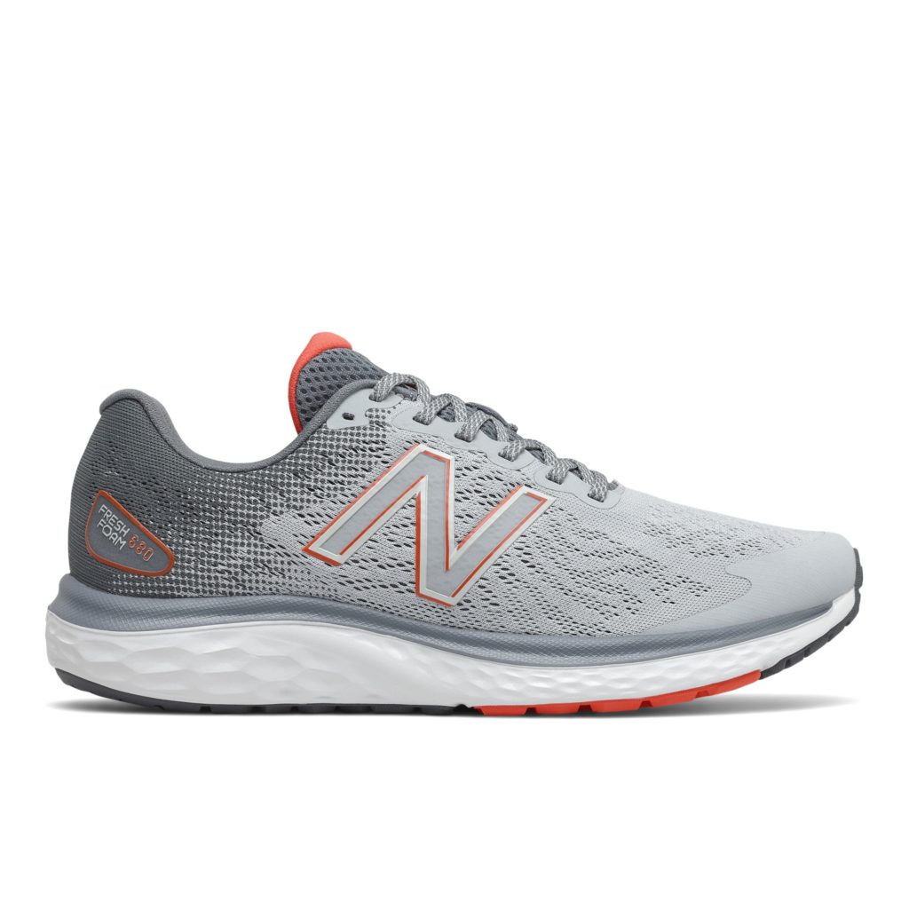 Sneaker M680LG7