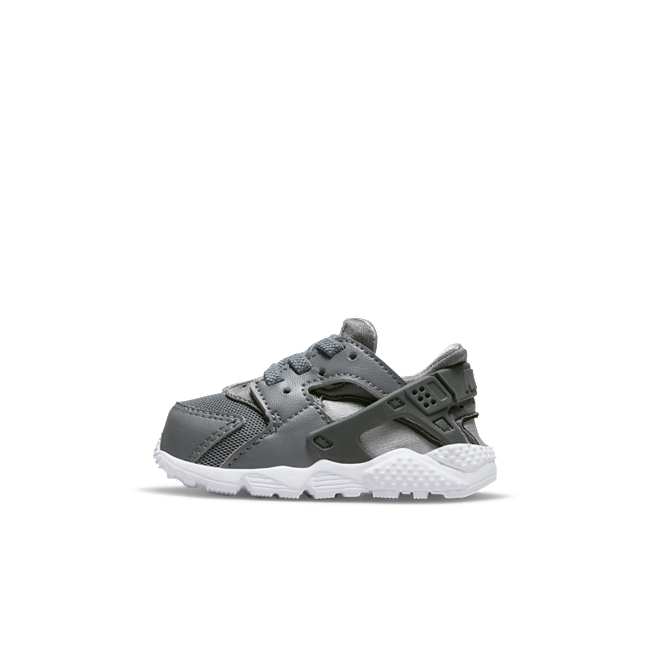 Nike Air Huarache 704950-012