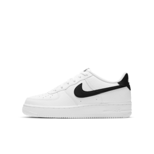 Nike Air Force 1 Older Kids’ White (CT3839-100)