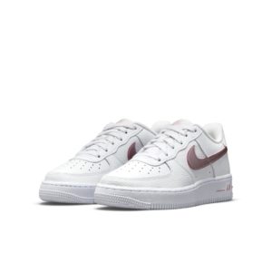 Nike Air Force 1 Older Kids’ White (CT3839-104)