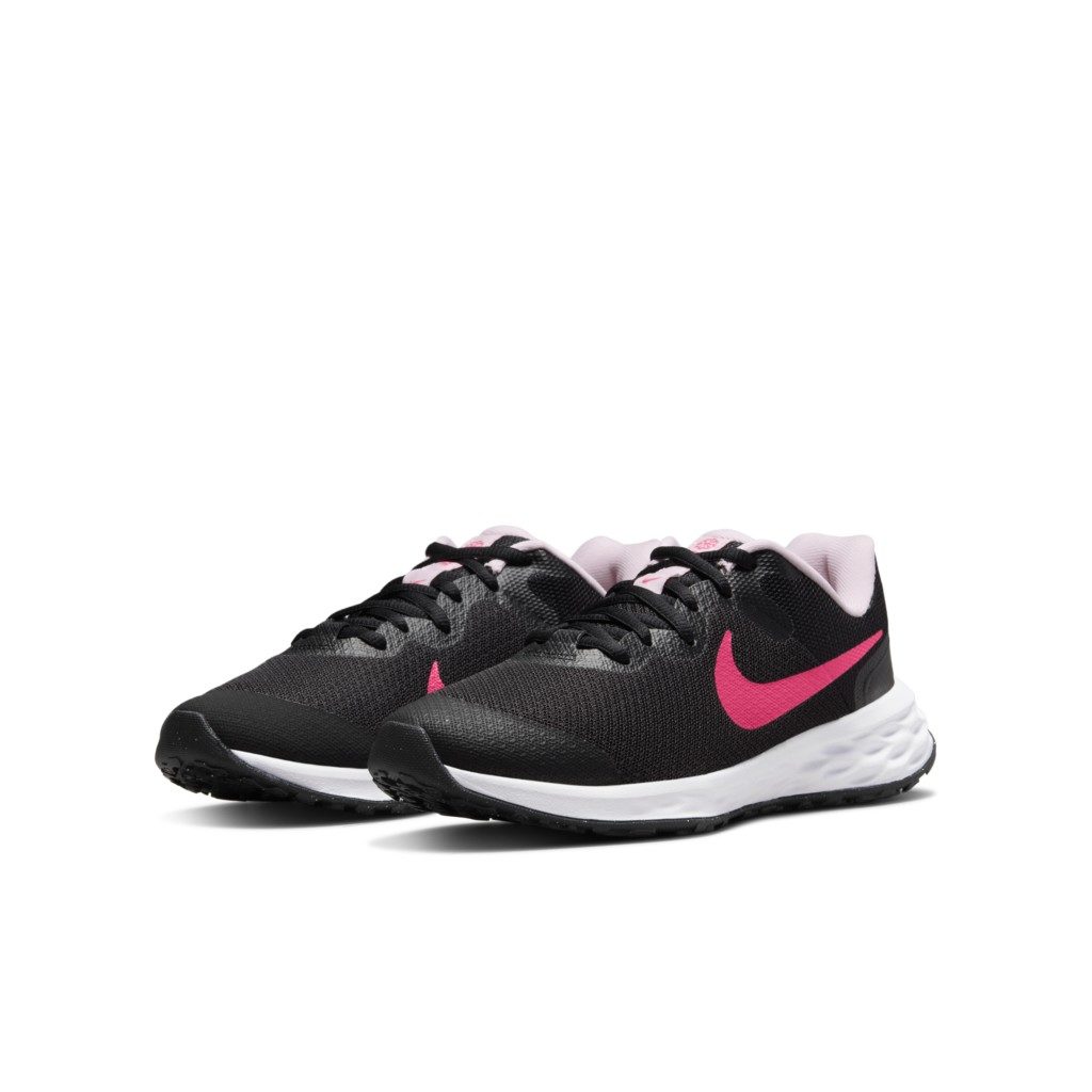 Nike Revolution 6 Older Kids’ Road Running Black 50% Sustainable Materials (DD1096-007)