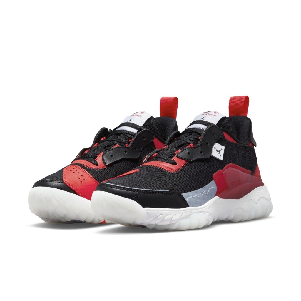 Sneaker DH5879-001