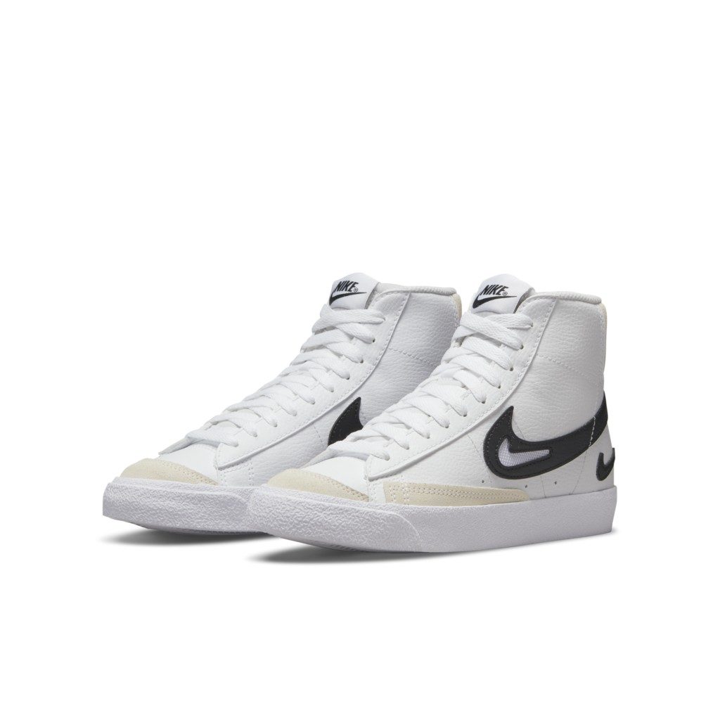 Nike Blazer Older Kids’ White (DR7893-100)