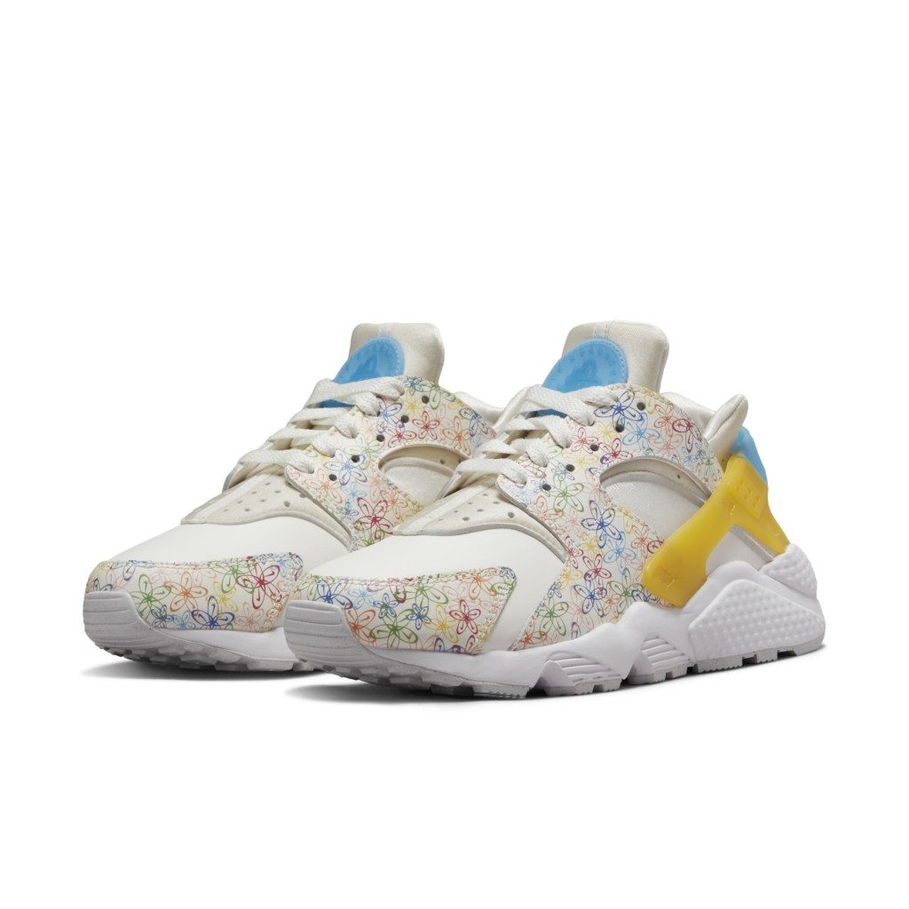 Nike Air Huarache DV3209-100