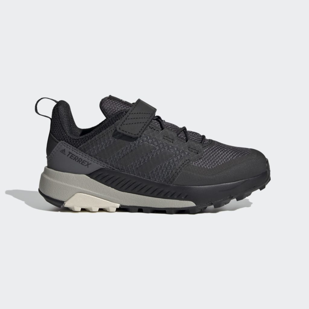 Sneaker FW9324