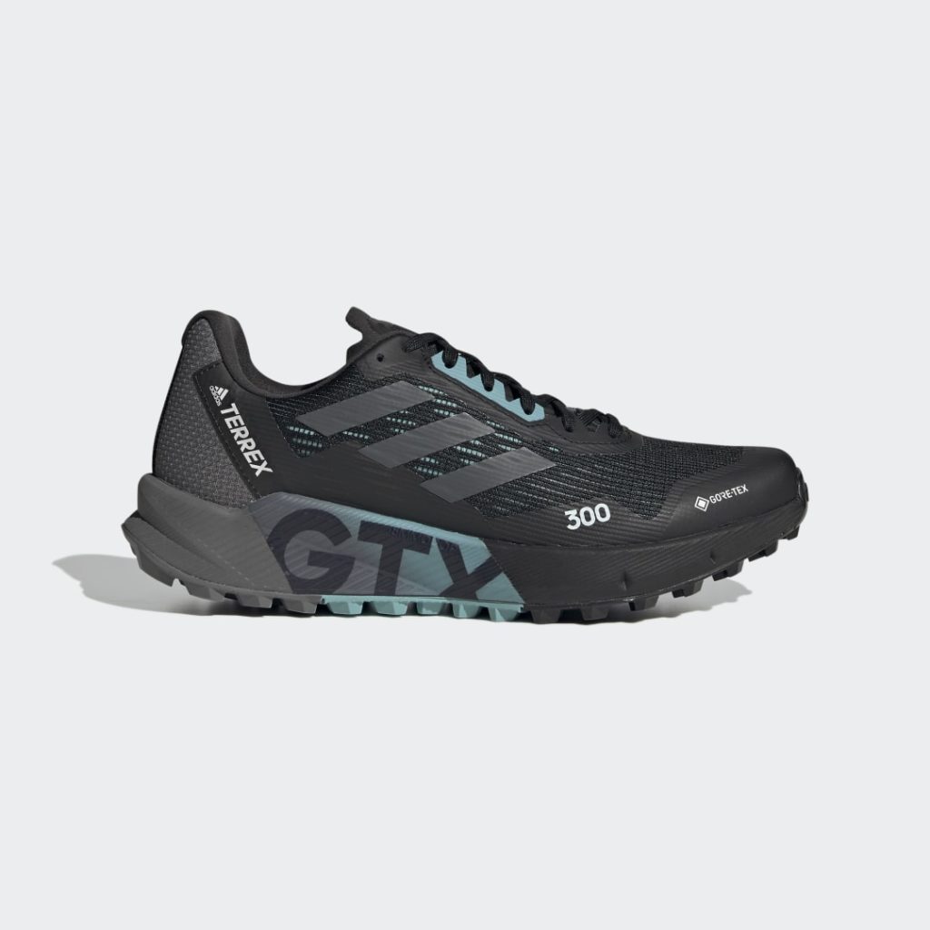 Sneaker H03382